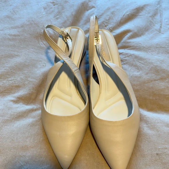 Franco Racer White Slingback Heels - Size 10 - Picture 3 of 7